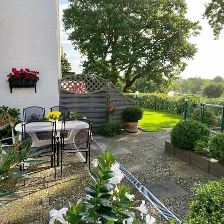 Gaestehaus Windrose 2 Apartment *